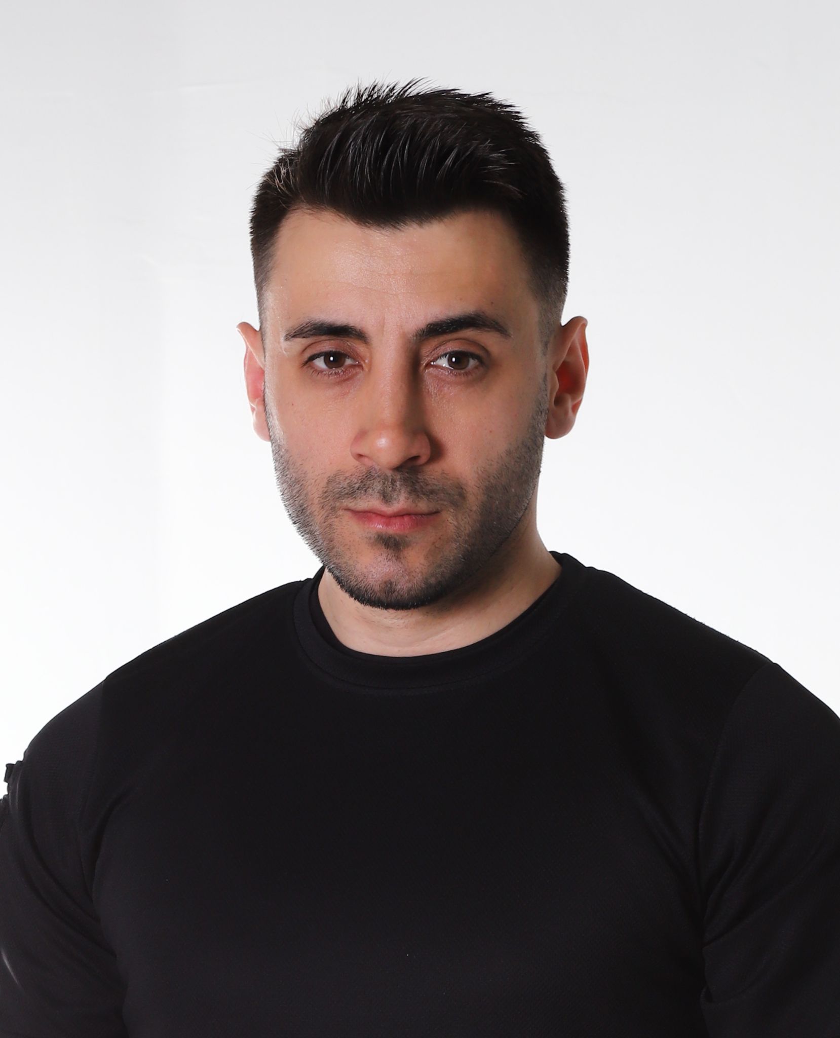Ayhan_Kruezi